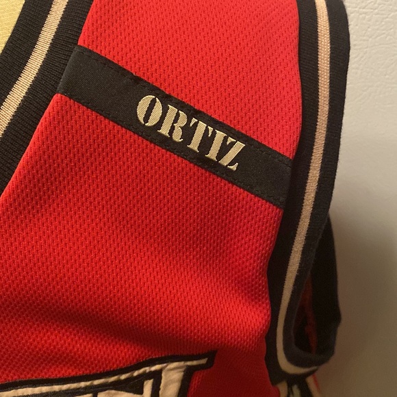 Ultimate fighter team Ortiz punishment size large - Picture 2 of 3